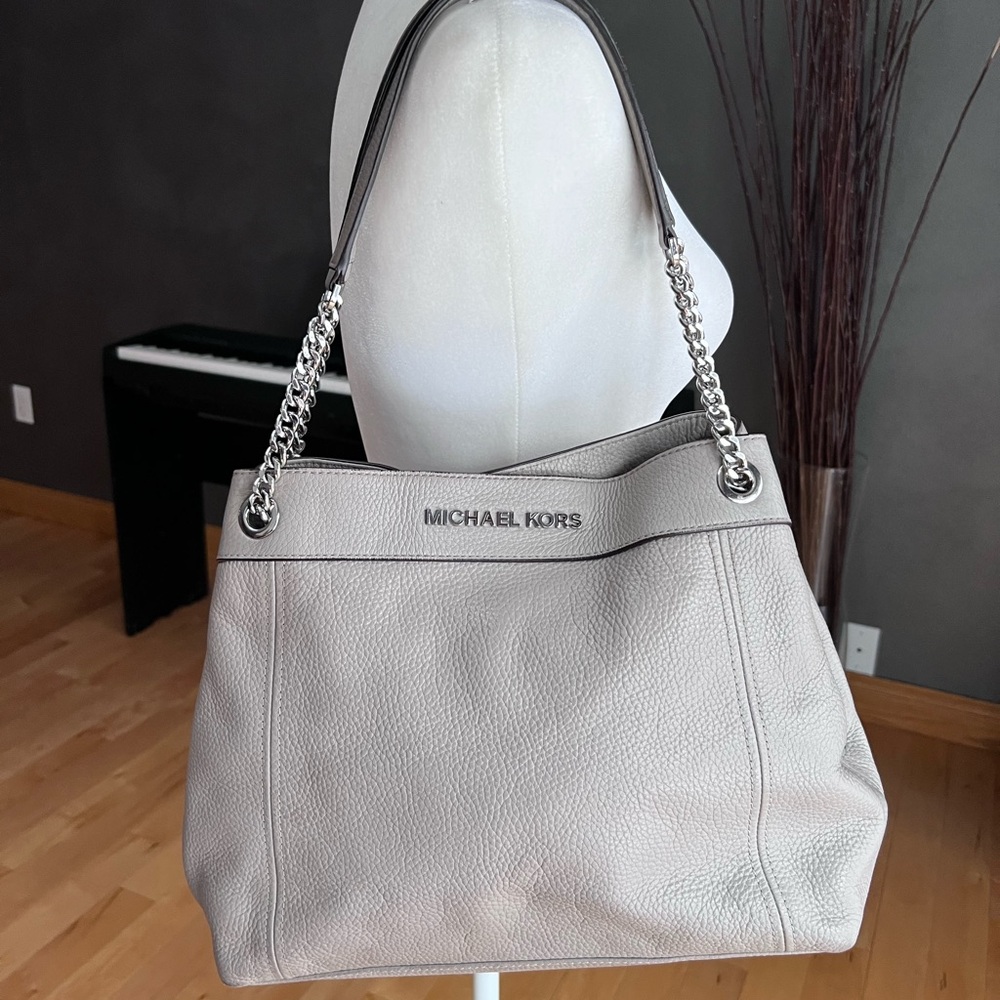Michael Kors Gray Pebble Leather Jet Set Chain Strap Double Handle Shoulder Bag
